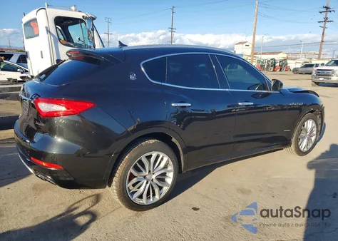 2018 Maserati Levante S Luxury z USA, uszkodzony, nr VIN ZN661YUL2JX293482